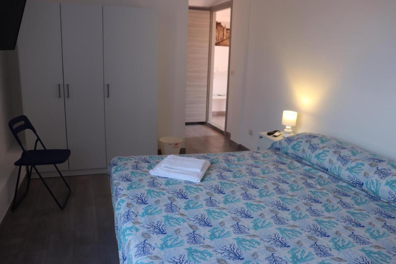 La Conchiglia 2.0 Bed and Breakfast Soverato Marina Buitenkant foto
